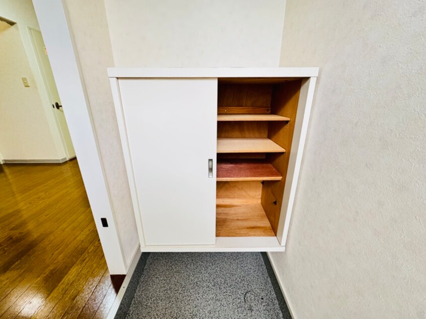 靴箱 リブかんのう