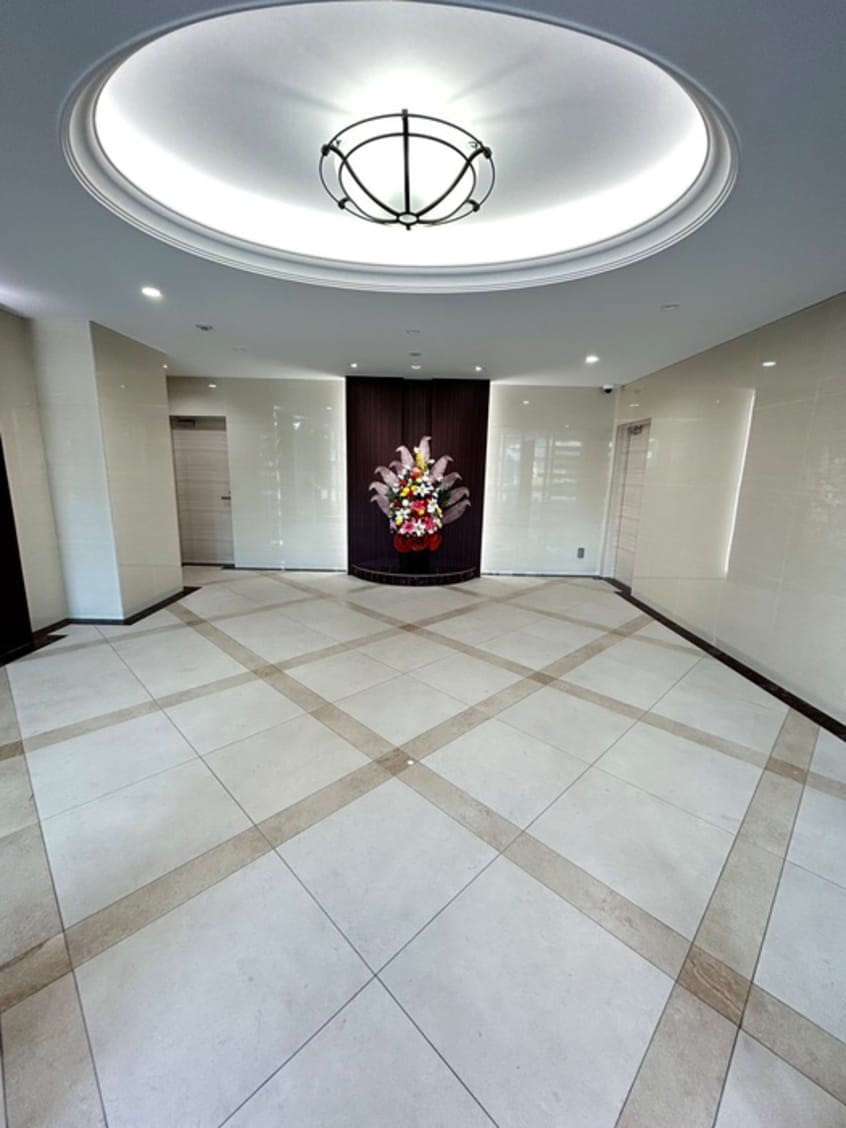 エントランス部分 Ｌｕｘｅ布施南Ⅱ