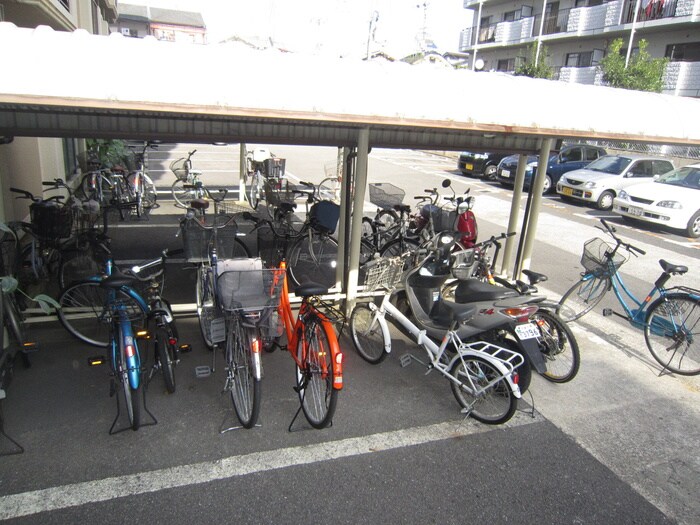 駐輪場 ハピネス４８