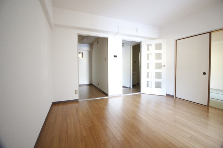 廊下 ハピネス４８