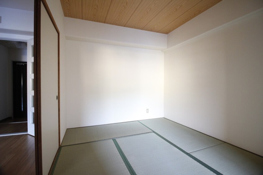 居室 ハピネス４８