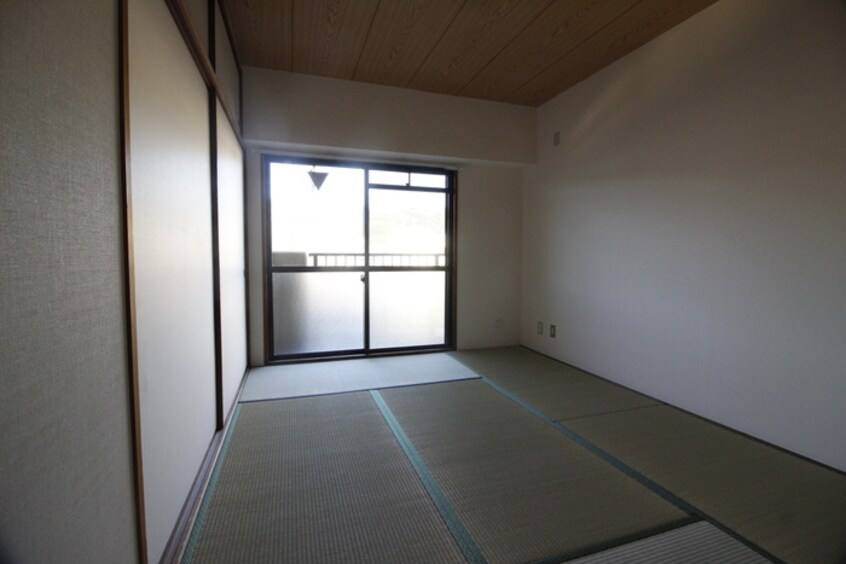 居室 ハピネス４８