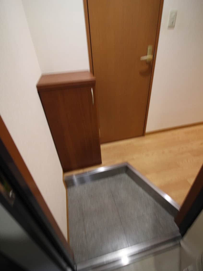 玄関 ソラ－レ中宮