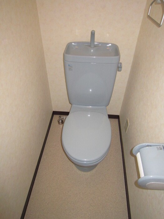 トイレ ソラ－レ中宮