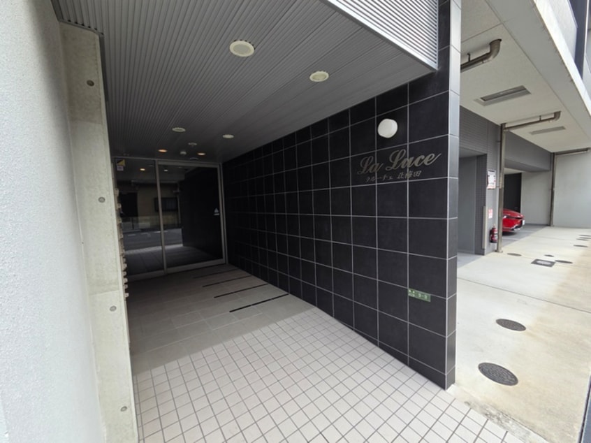 エントランス部分 ラルーチェ北梅田
