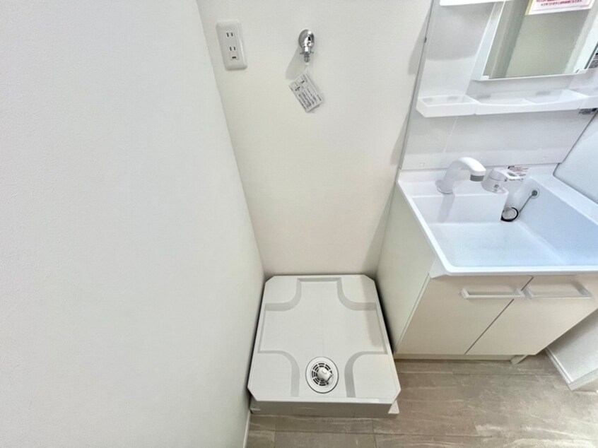 洗濯機置場 ドエル小花