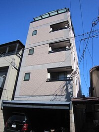 アクシスエイト