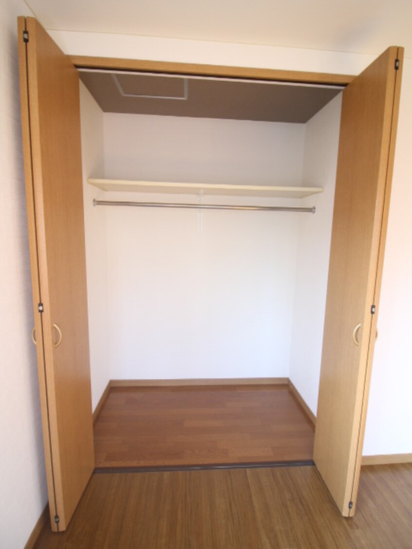 収納 メゾン小西