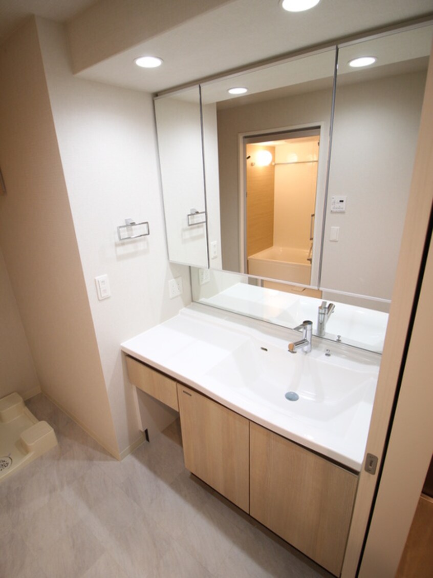 洗面 Ouest Riviere