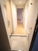 玄関 Ouest Riviere