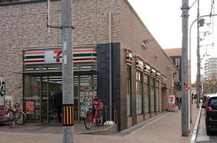 セブンイレブン(コンビニ)まで150m JMFレジデンス桜ノ宮