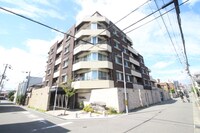 LUXE　ROCK　GARDEN服部本町