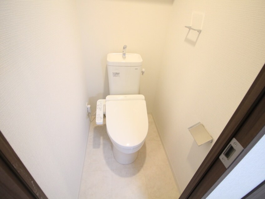 トイレ ﾌｧｰｽﾄﾌｨｵｰﾚ京都西京極（401）