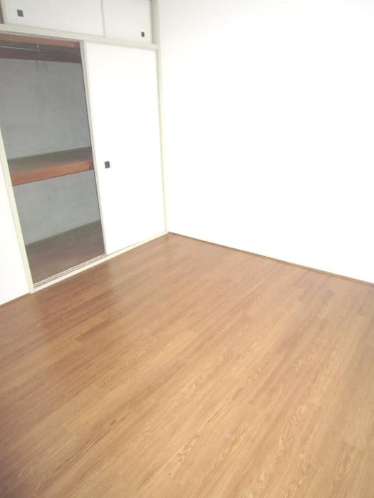 居室 グランビルド長居