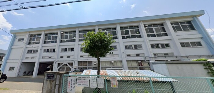 川西市立川西小学校(小学校)まで450m シャンテ川西３号棟（７０３）