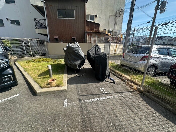 バイク置き場 ORACION 吹田