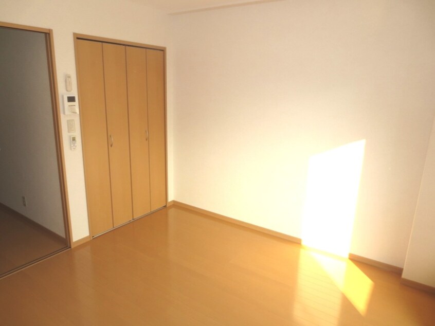 居室 アンプルールフェール平野