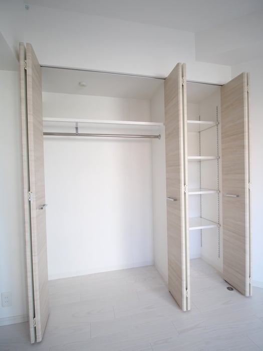 収納 サムティ江坂レガーロ(309)