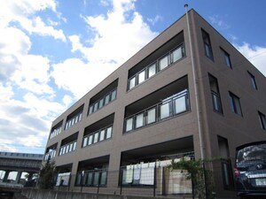 コートファースト