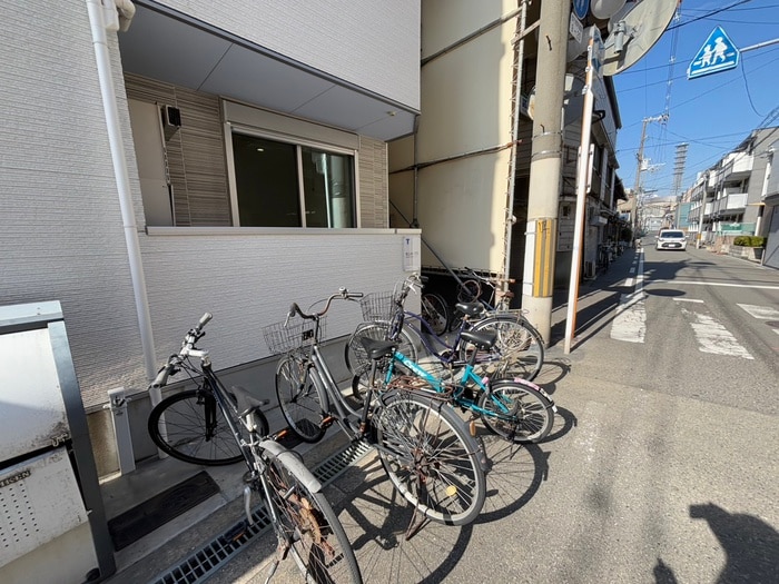 駐輪場 ｾﾆｬﾘﾌﾞﾛ