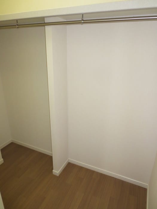 収納 ルシアコ－ト庄