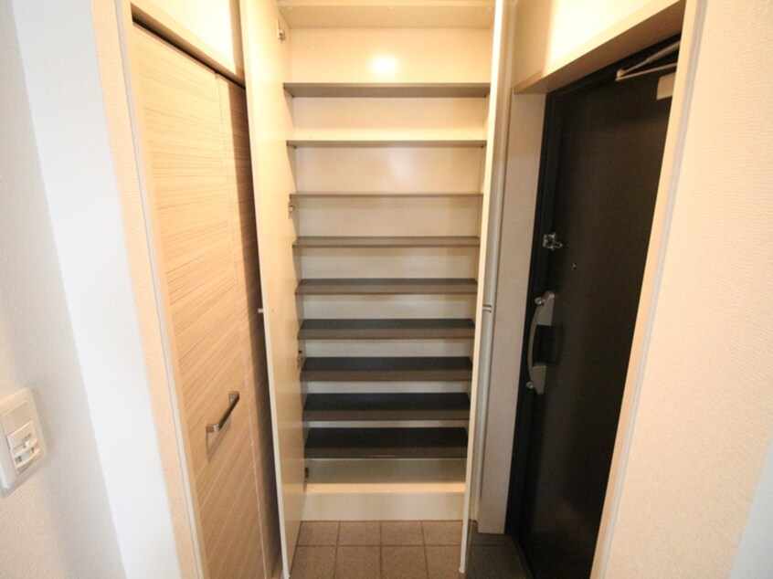 靴箱 ｱｸﾛｽ神戸住吉ｽﾃ-ｼｮﾝﾌﾛﾝﾄ（901）