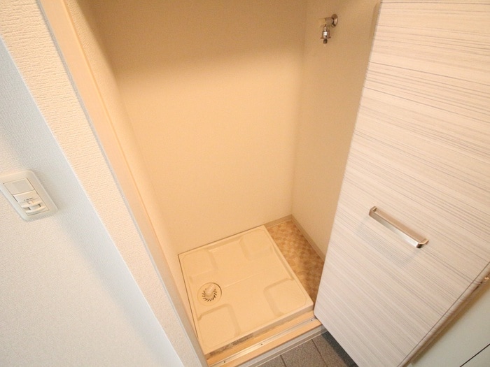 洗濯機置場 ｱｸﾛｽ神戸住吉ｽﾃ-ｼｮﾝﾌﾛﾝﾄ（901）