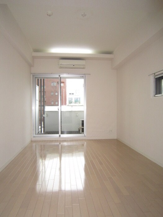 居室 オリエンタル靱本町