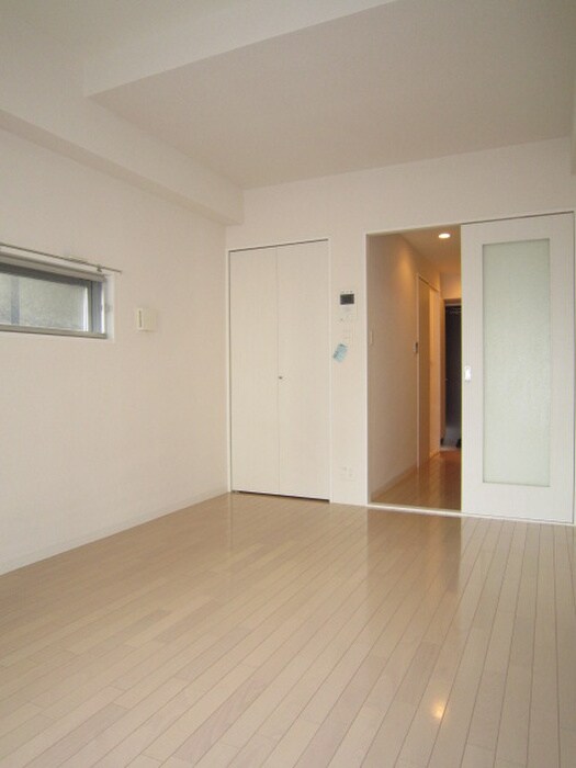 居室 オリエンタル靱本町