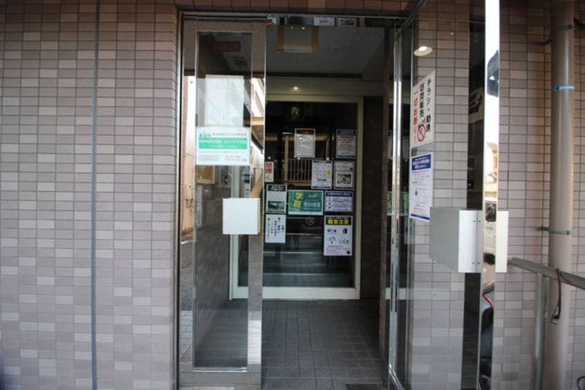 エントランス部分 生駒カレッジシティⅡ