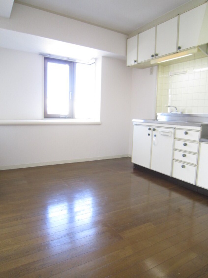 居室 ロイヤル浜芦屋