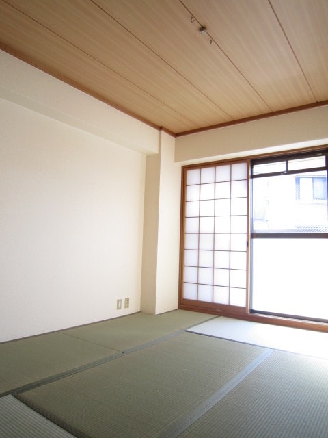 居室 ロイヤル浜芦屋