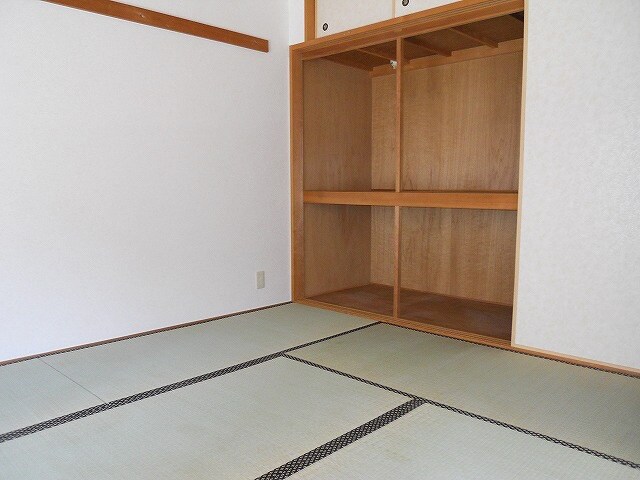 収納 エスパシオ上新庄