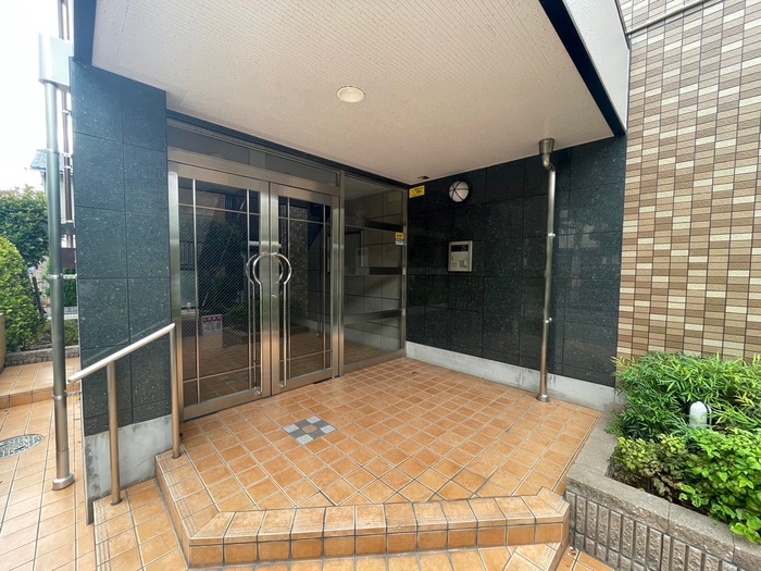 エントランス部分 ジュネスｏ．ｃ．ｕ－Ⅱ