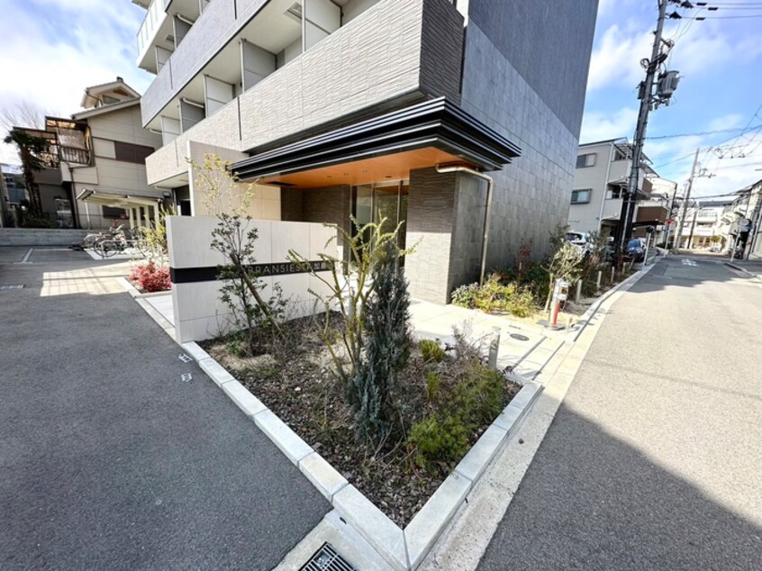 エントランス部分 ブランシエスタ加島