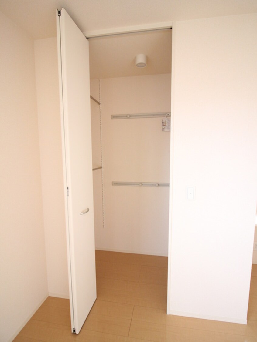 収納 グランシャリオⅢ