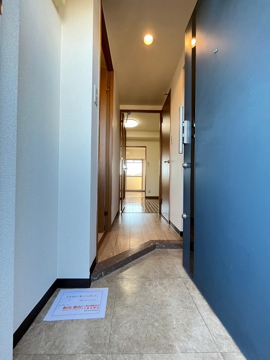 玄関 コンフォール西川