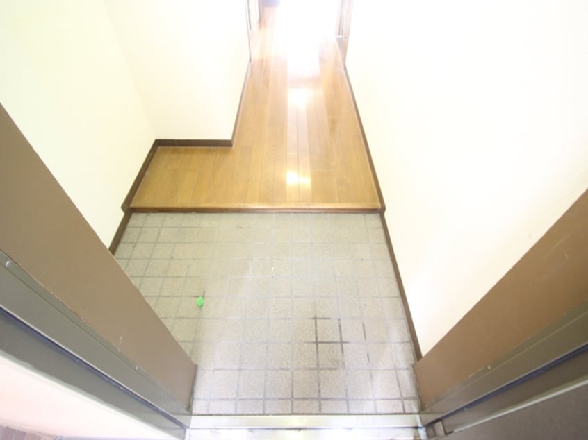 玄関 プラザハイツ二ツ屋Ａ