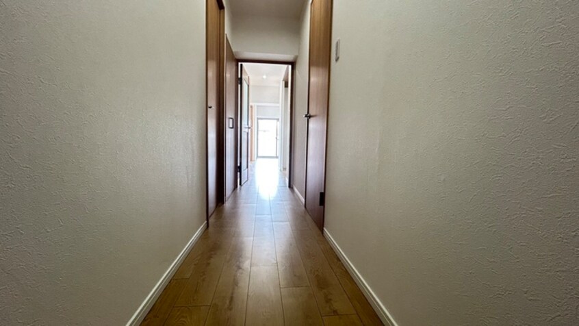 廊下 ｶﾈﾎﾞｳ三ツ池台ﾏﾝｼｮﾝ(301)