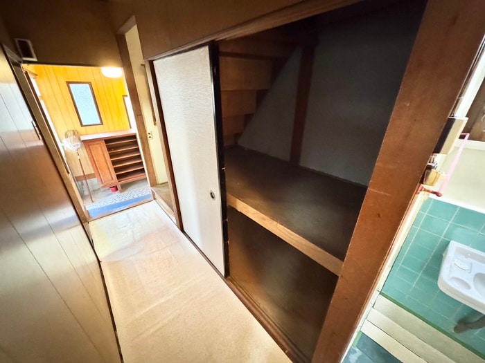 収納 大利元町貸家