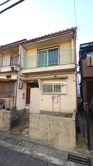 道明寺１丁目貸家