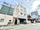 江本ビルの外観