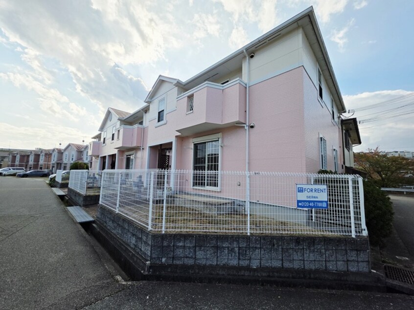 外観写真 リバ－サイドスクエアⅢ番館