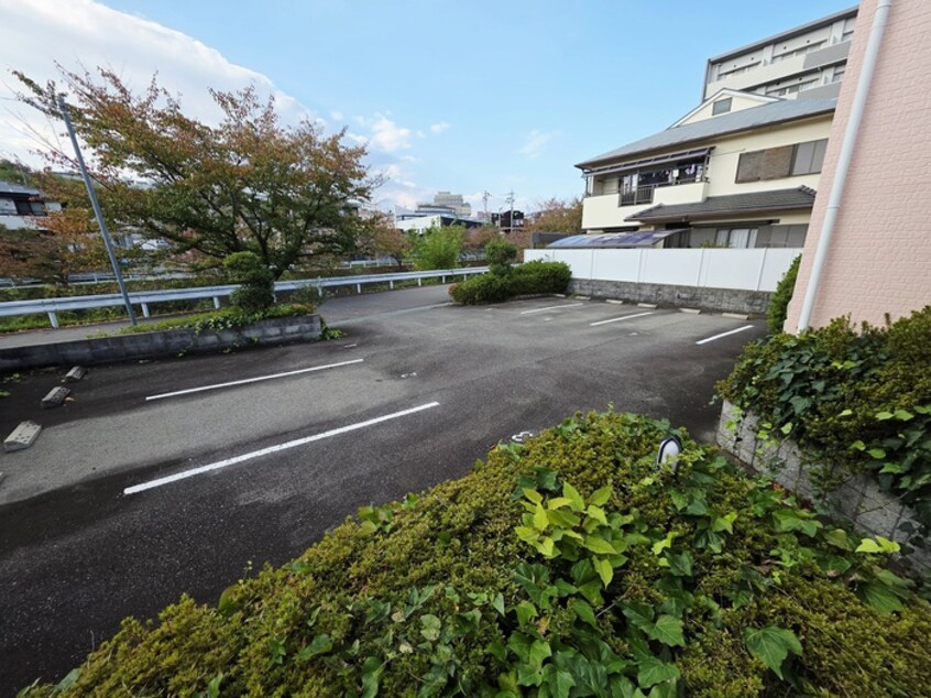 駐車場 リバ－サイドスクエアⅢ番館