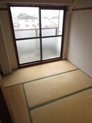 居室 グランドハイツ三津屋北