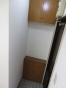 玄関 グランドハイツ三津屋北