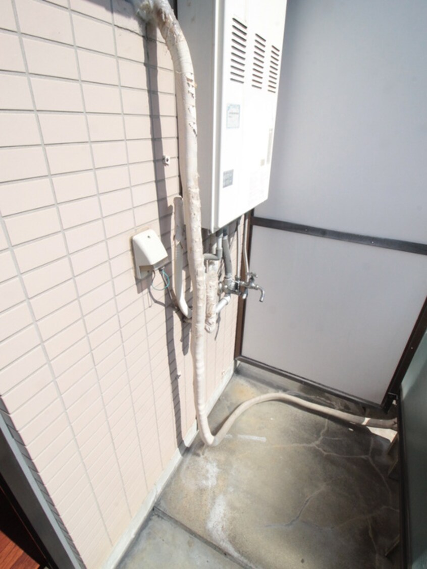 洗濯機置場 グランドハイツ三津屋北