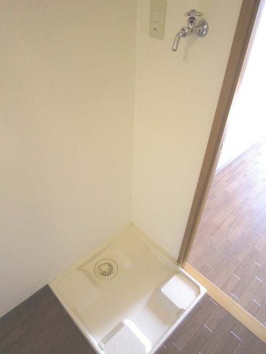 洗濯機置場 ロ－ズコ－ポ天満東２