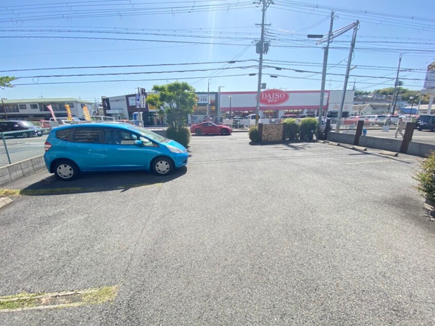 駐車場 クオリア東茱萸木