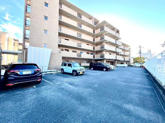 駐車場 ソレアード鶴見